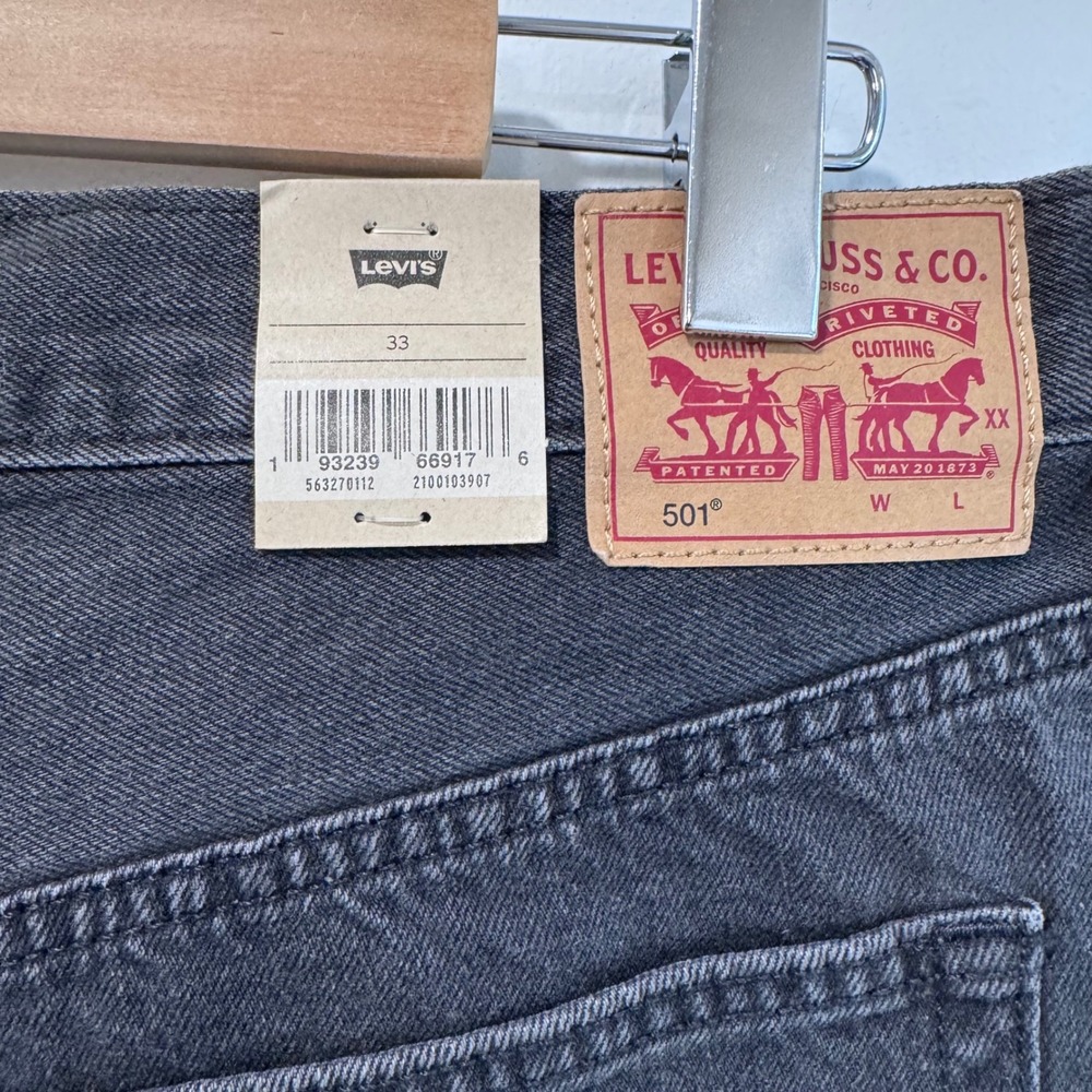 Levi's 501 Black High Rise Button Fly Denim Shorts Cut Off Raw Hem size 33 NWT - Picture 5 of 6
